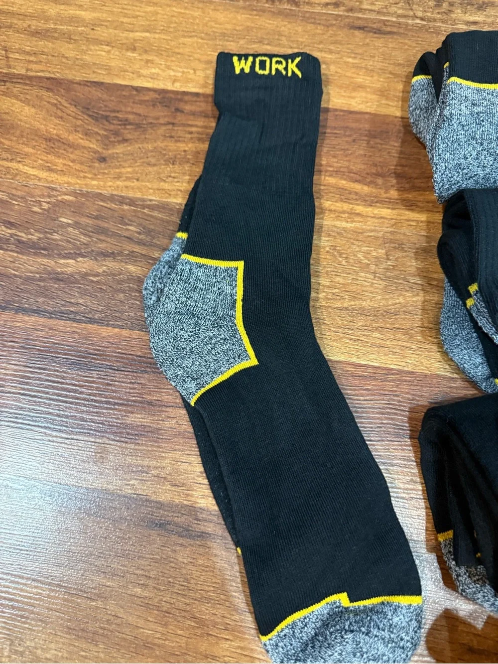 Men's Stretchy Durable Work Socks 9-Pairs Like New